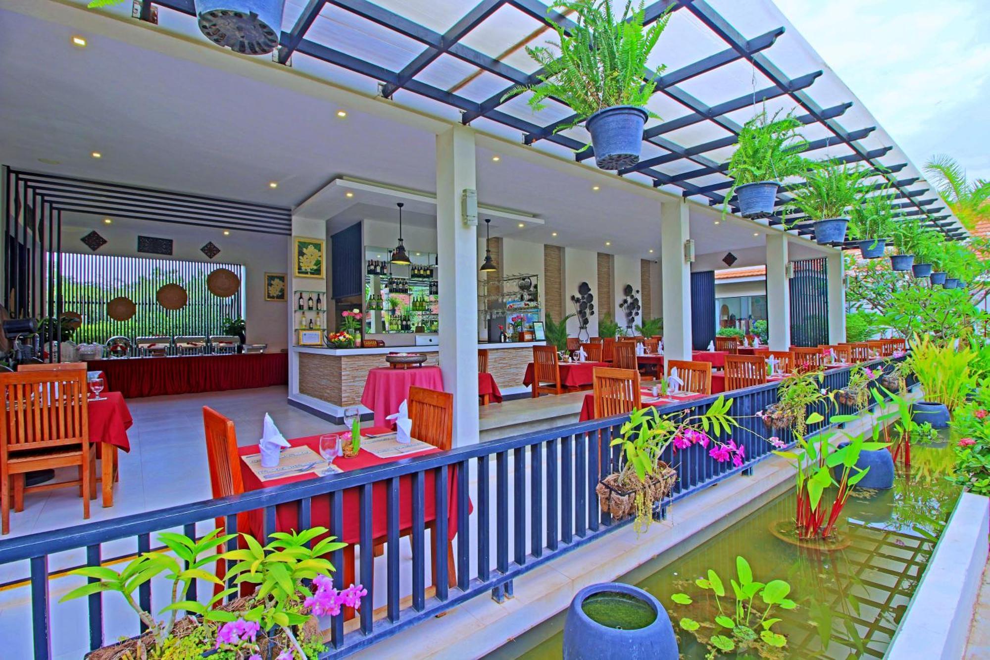 New Riverside Hotel سيام ريب المظهر الخارجي الصورة